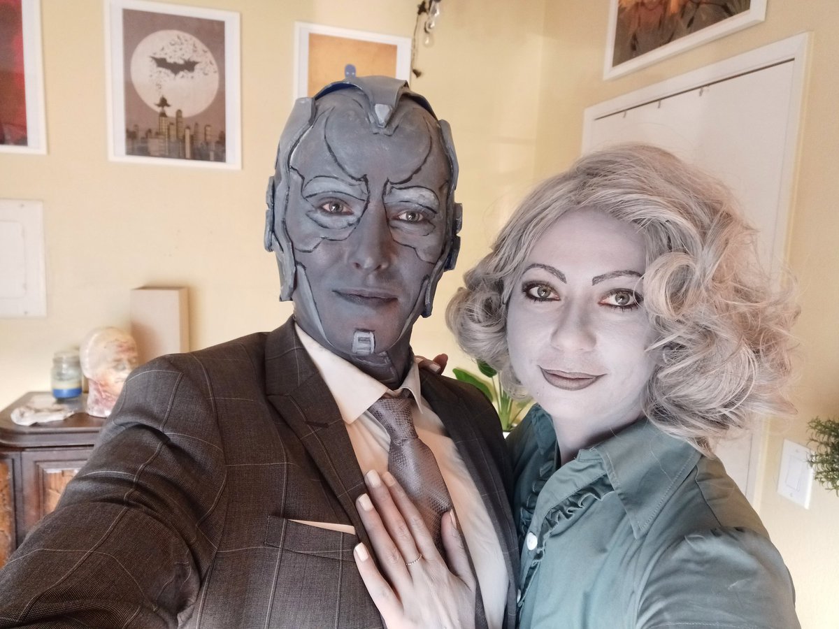 TrueleeFiction's tweet photo. @Paul_Bettany look. Im you.
#WandaVision #avengers #halloween2021 https://t.co/fIx29i2WPh