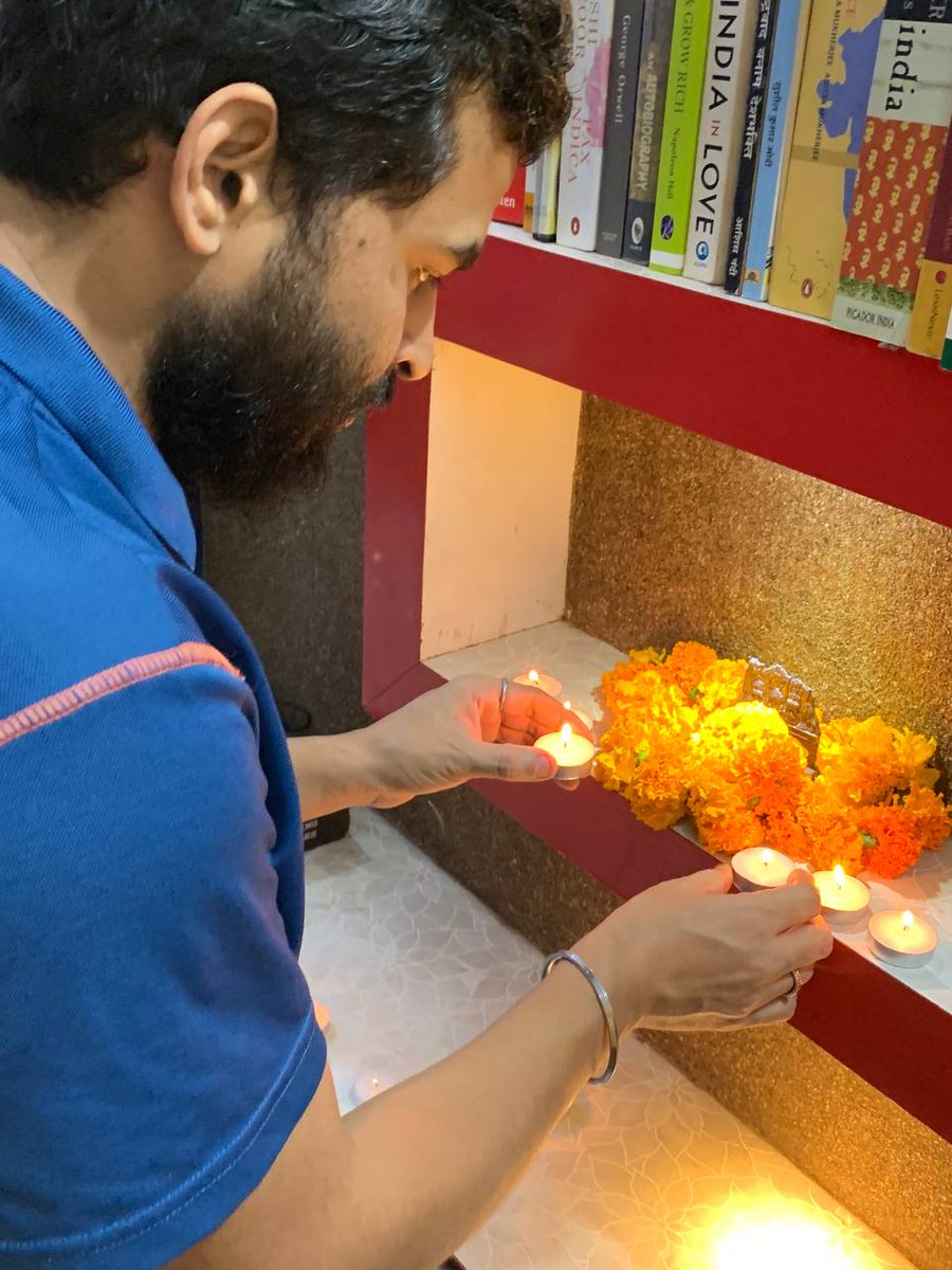 imomjee's tweet photo. #HappyDiwali https://t.co/ZruxzrLJ3b