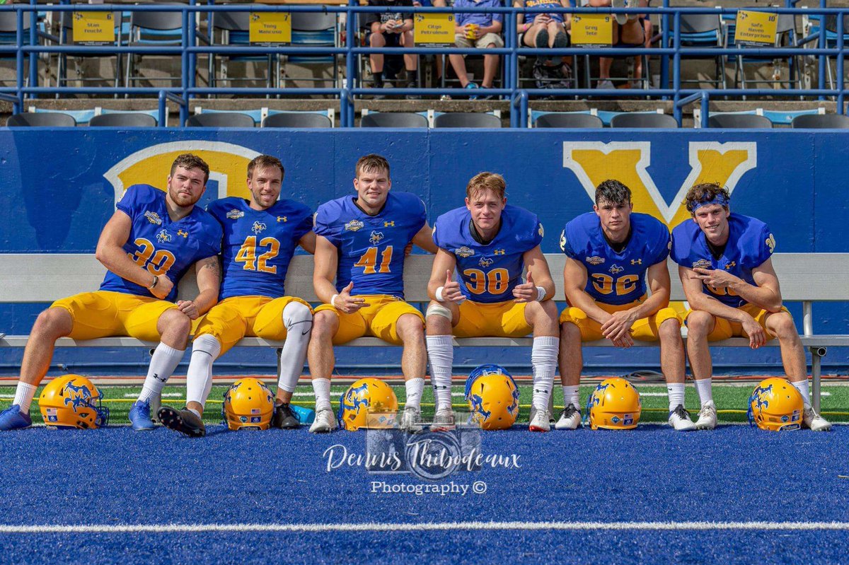 EemilHerranen's tweet photo. Best position group I’ve ever been part of 🤝 #specson2 https://t.co/1pfZdfKvLC