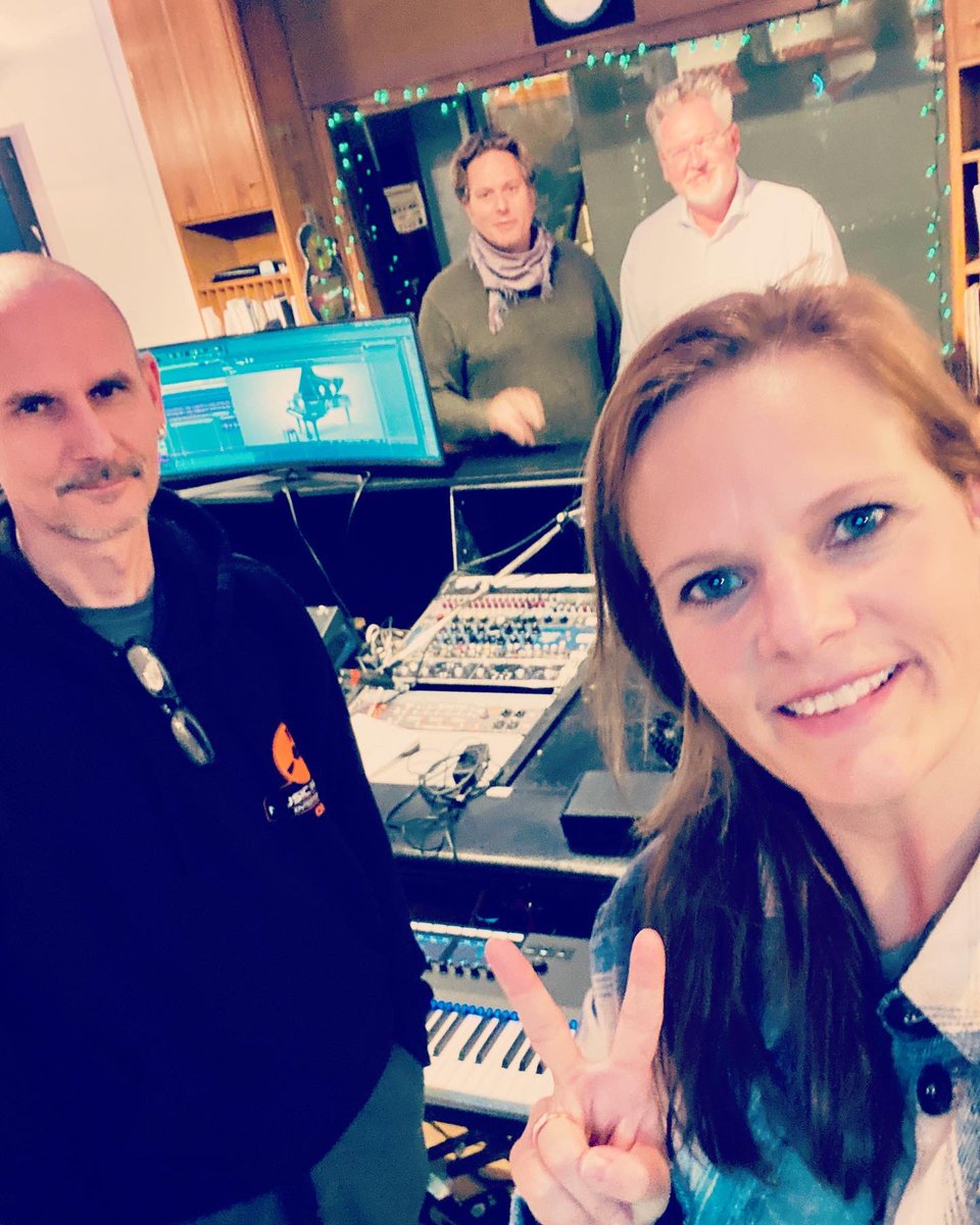 AnnDoka's tweet photo. Today at Studio Nord in Bremen 🎶🤗

#recording #tonstudio #anndoka #music #recordingstudio #bremen #germany #songwriter #artistlife #behindthescenes #studiowork #studiosession https://t.co/29WlnwHJGM