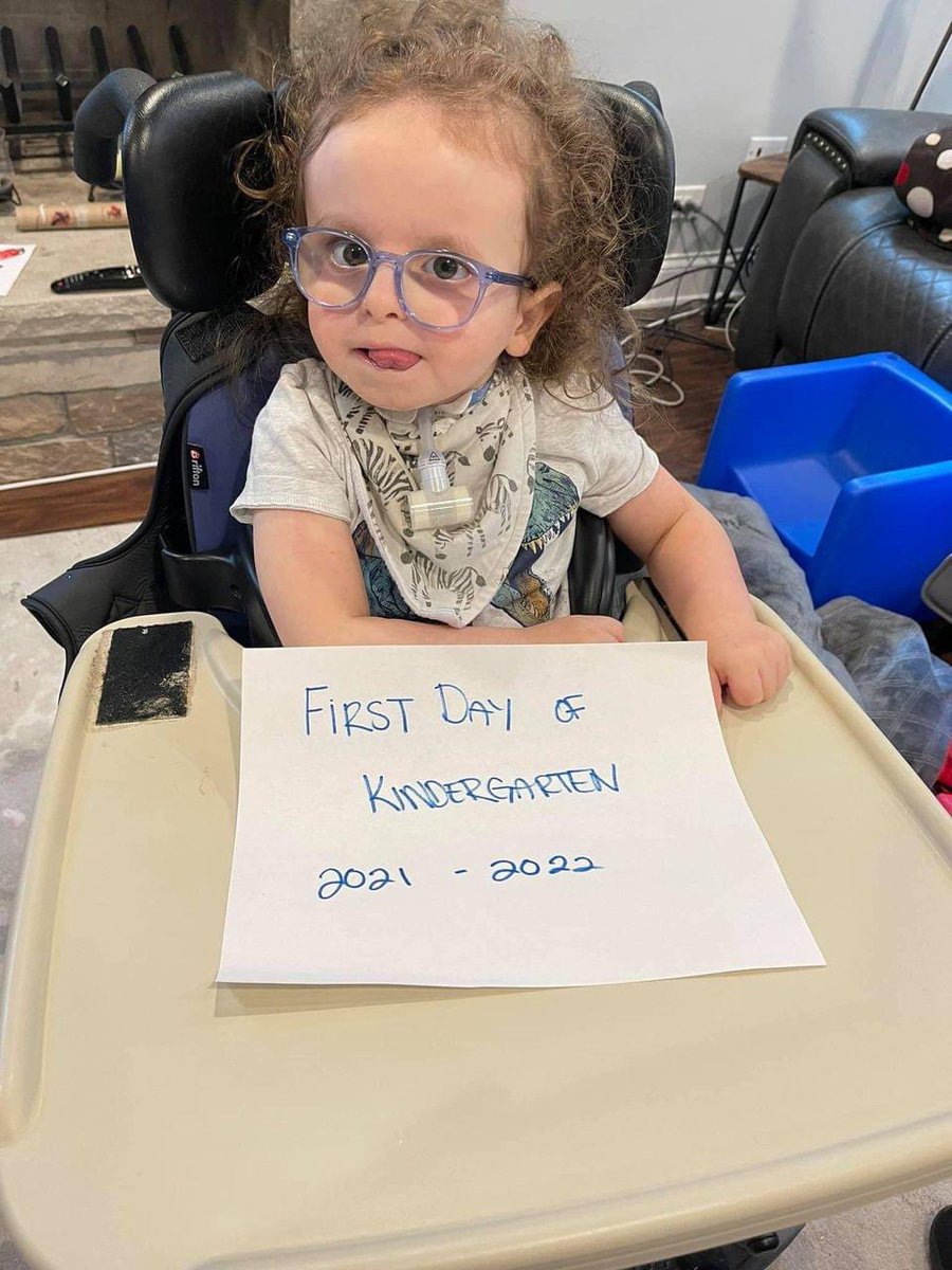 Simons_Law's tweet photo. Trisomy 18 children are compatible with Kindergarten! Go Alastair go! Keep on learning and loving life❤️
#SimonsLaw
(Shared on #SimonsLaw FB page on 9/15) https://t.co/A1SXFDpc4M