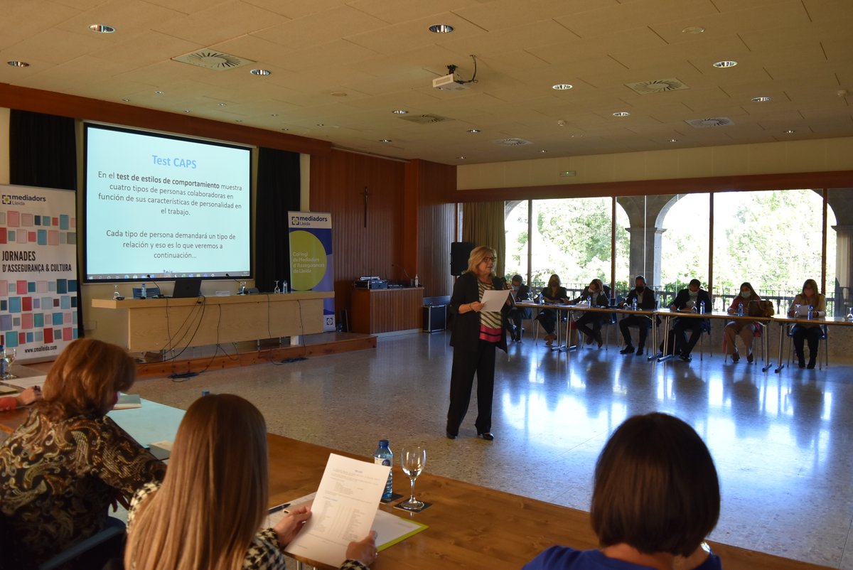TeisConsult's tweet photo. III Jornadas de Seguros y Cultura
Nuestra directora, Yolanda Vallejo, asistió el pasado jueves a la tercera edición de las Jornadas de Seguros y Cultura, en el Monestir de les Avellanes.

Gracias!
@mediadorslleida

https://t.co/nOxFDpeNwP

#formacion #RelacionesLaborales https://t.co/PK7DILuSkD