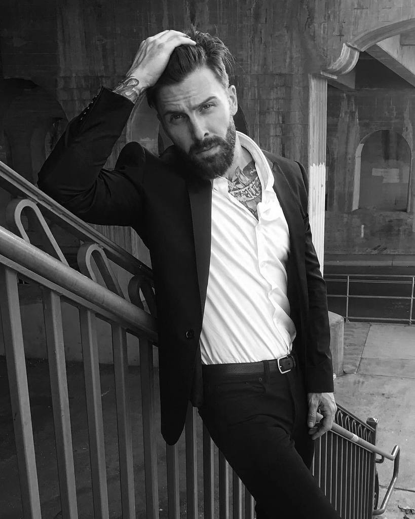 Rider_Marco_BO's tweet photo. Corbata 👔
¿Con o sin? https://t.co/Qj5seCqMWX