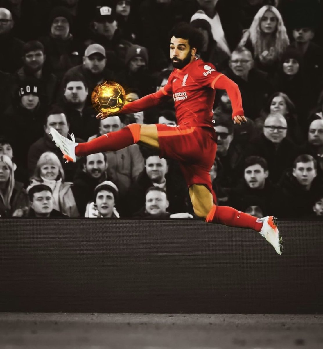 OnlyMoSalah11's tweet photo. Tic tac ⏳🕒 #OnlyMoSalah #BallondOr https://t.co/cLEhOz3Nfs
