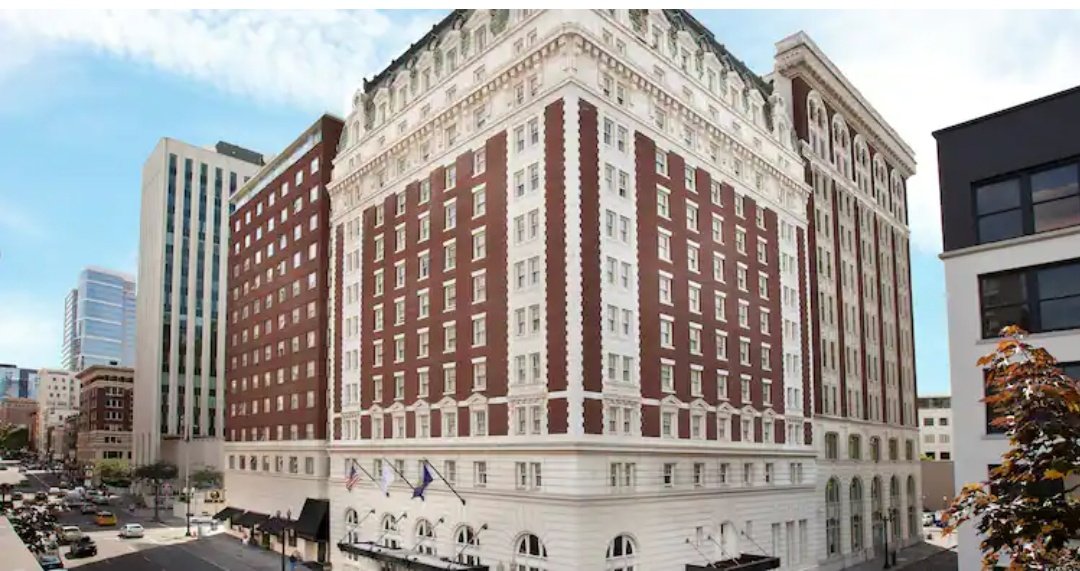 hellishppl's tweet image. #GhostAdventures @Zak_Bagans @agoodwincollect @AaronGoodwin COME HERE!! Portland OR. BENSON HOTEL