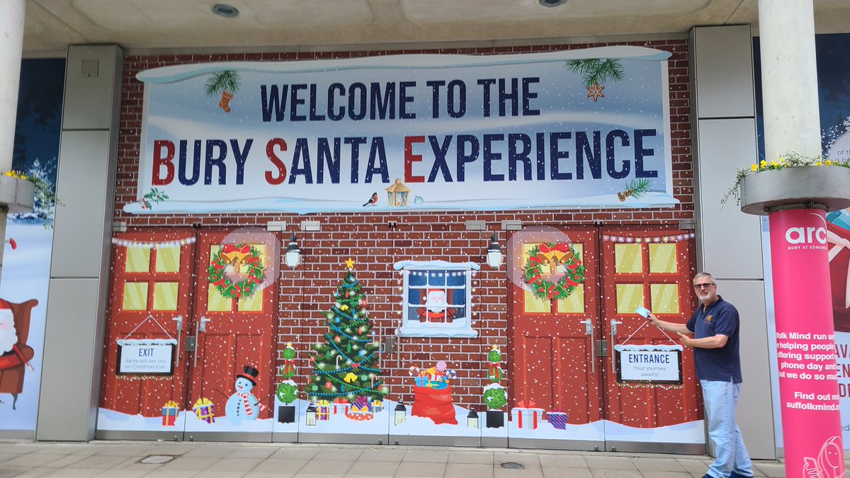 StEdsBits's tweet photo. Rather concerning a grown man is queuing for a childโs attraction ๐ณ๐ณ.
Anyway Iโve fixed the sign to a more popular version.@WLBSE #burystedmunds #letsfindahole #formaqueue ๐๐ https://t.co/Jumv45CHWt