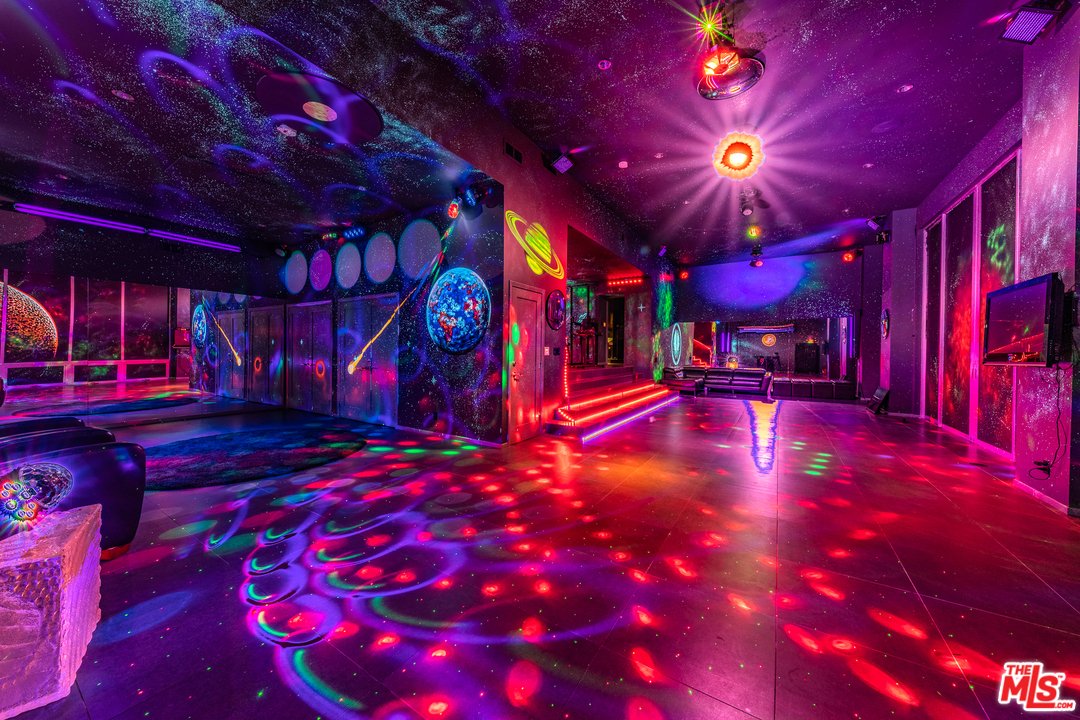 Realtor.com tweet media