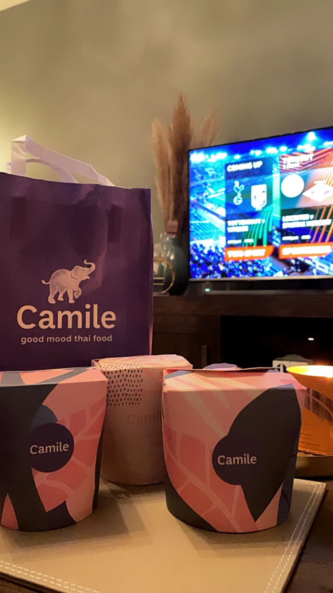 EddieHoareFG's tweet photo. Thanks @MichaelJHughes1 for a fine spread. Top class as always. Best of luck lads with the new unit in Galway. #CamileThai 💜👨🍳💜 https://t.co/GbHnPbDhqf