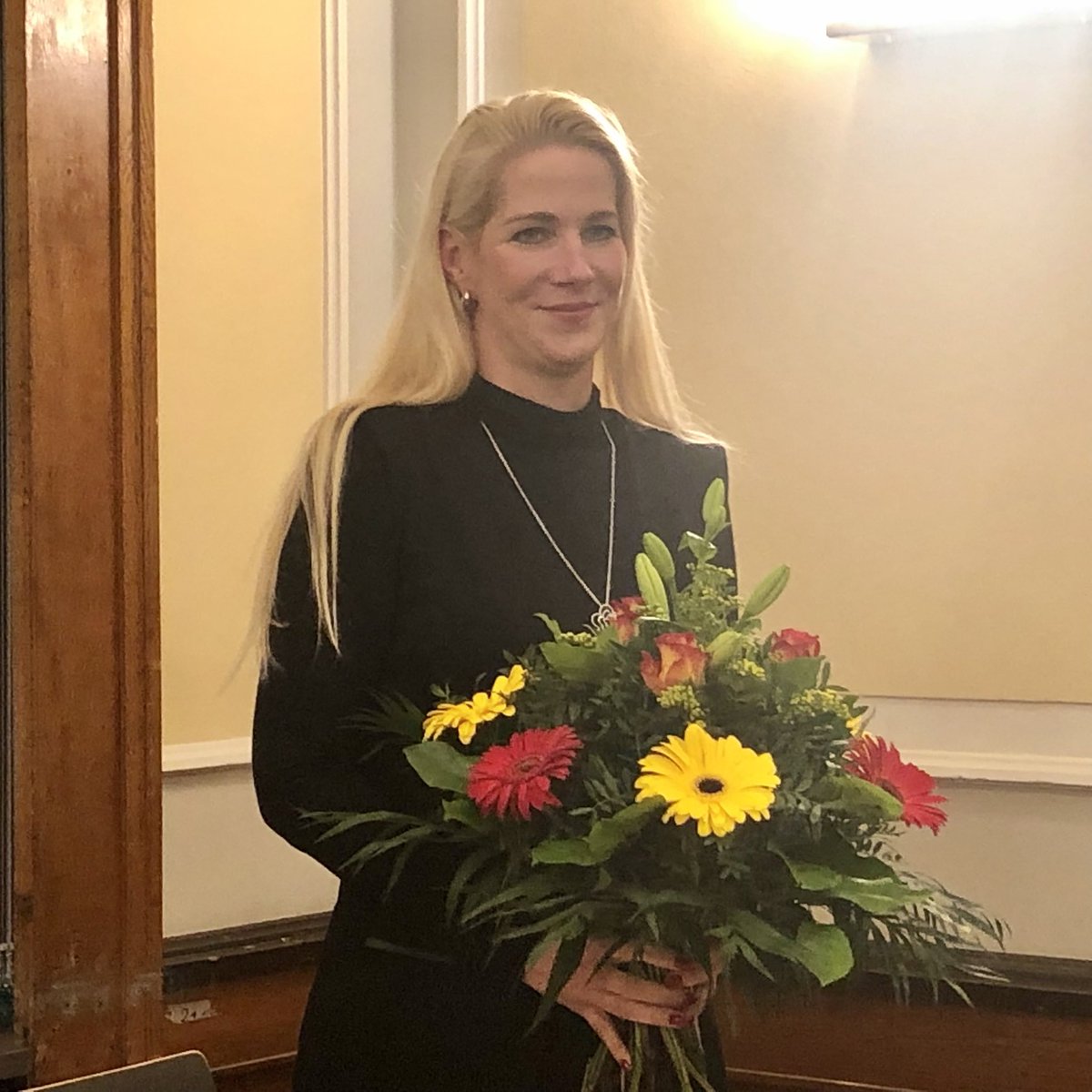 prenzlette (@prenzlette) on Twitter photo Das war ziemlich eindeutig: 49 Ja-Stimmen erhält Manuela Anders-Granitzki als neue Stadträtin der <a href="/CDUFraktPankow/">CDU Fraktion Pankow</a> #bvvpankow Das war ziemlich eindeutig: 49 Ja-Stimmen erhält Manuela Anders-Granitzki als neue Stadträtin der <a href="/CDUFraktPankow/">CDU Fraktion Pankow</a> #bvvpankow