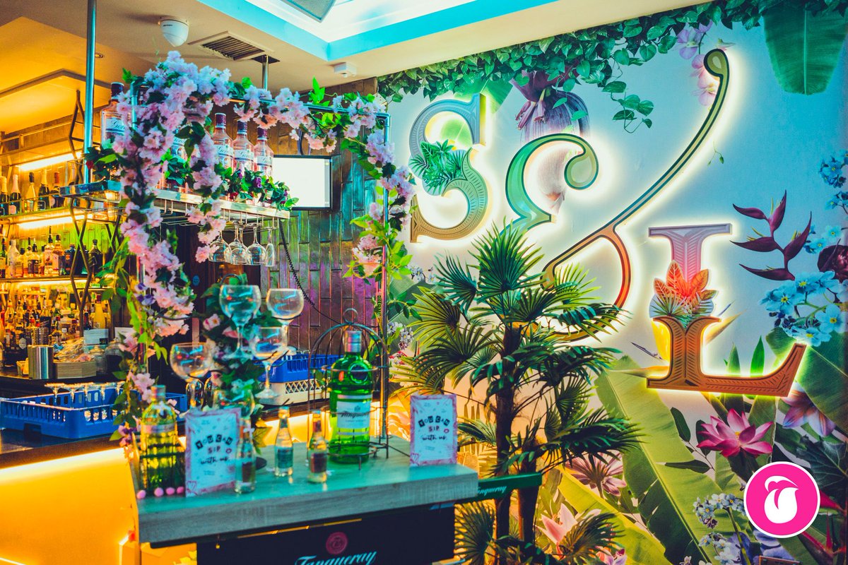 Showcase your venue online with our professional photography and videography⭐️ 
@sluglettuce 
 #venues #events #eventplanner #venue #wedding #weddingvenues #eventspace #weddingvenue #weddings #eventplanning #event #venuespace #eventprofs #bride #business #party #music