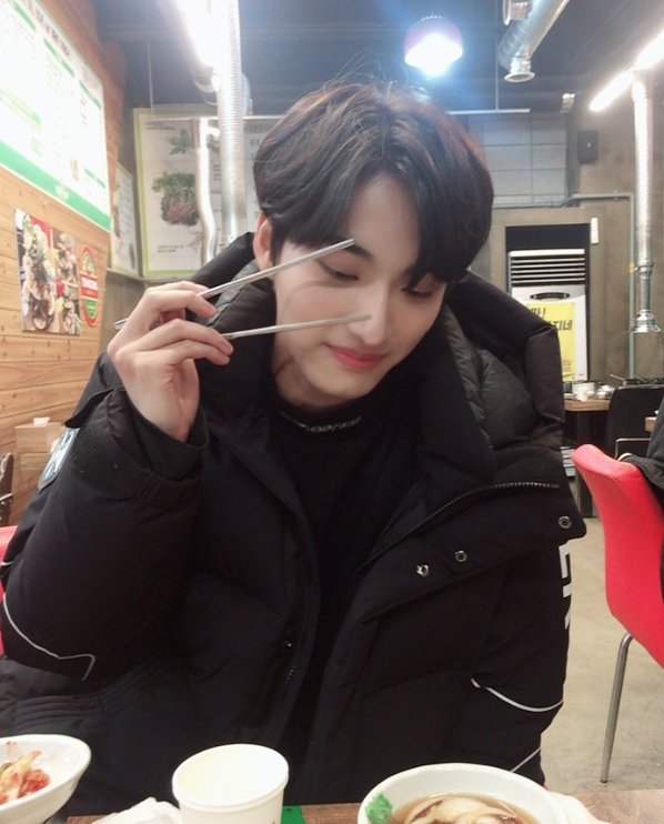 ateezisperfect1's tweet photo. D- 2 📌

1RT= 1VOTE
1TWEET = 1 VOTE

#MAMAVOTE #ateez @ATEEZofficial #에이티즈 https://t.co/BVZR4Pbt8S