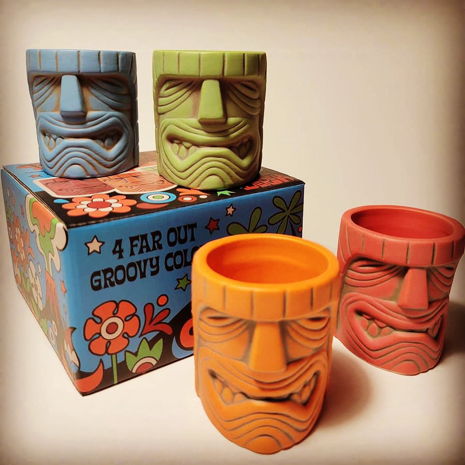 MisterRetro's tweet photo. Mino’aka Mad Mods by @DEREKart and #tikifarm Are Here! https://t.co/qAfeJBnm5x

#tiki #tikimug #shotglass #exotic #cocktails #hawaiian #polynesian #art #fun #retro https://t.co/jWEziUh61I