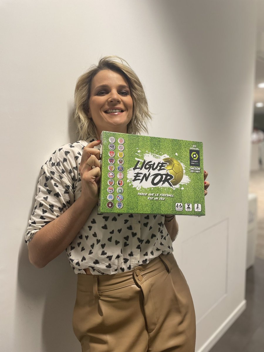 lequipedusoir's tweet photo. 🚨 Alerte cadeau 🚨 

RT &amp; FOLLOW @lequipedusoir et choisissez un chroniqueur pour tenter de gagner un jeu de société sur la @Ligue1UberEats présenté par @francepierron ! Cc @BreizhEd #EDS https://t.co/kMb2UqzsIx