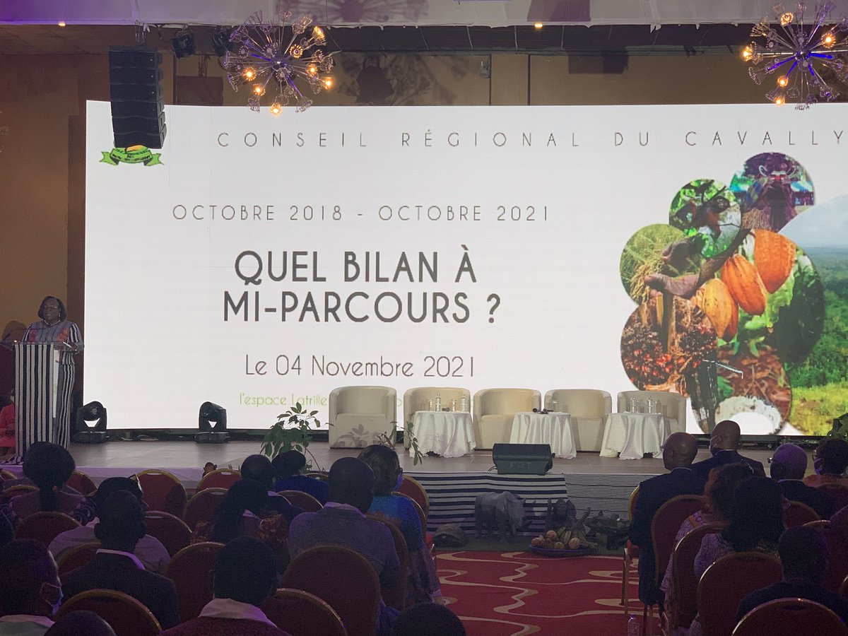 Yefien_Coul's tweet photo. Cette journée de bilan à mis parcours se termine sur les propos de Madame le Ministre @OulotoD qui exhorte le peuple du #Cavally et du #Guémon à œuvrer pour la paix qui s’inscrit dans la vison du Chef de l’État le @AOuattara_PRCI 

#CIV #CIV225 #CI225 @LCavally @ObsCavally https://t.co/fkUxtem3JJ