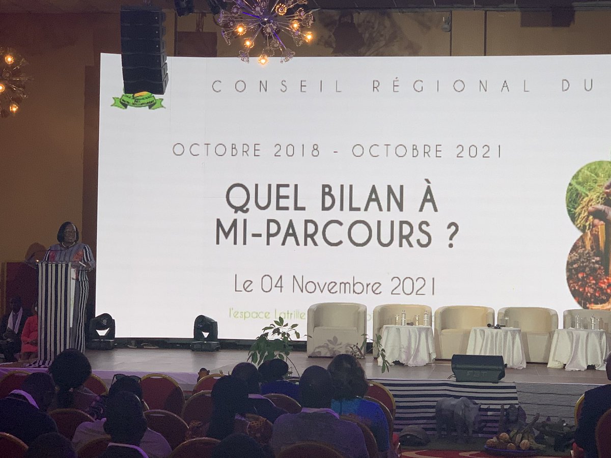 Yefien_Coul's tweet photo. Cette journée de bilan à mis parcours se termine sur les propos de Madame le Ministre @OulotoD qui exhorte le peuple du #Cavally et du #Guémon à œuvrer pour la paix qui s’inscrit dans la vison du Chef de l’État le @AOuattara_PRCI 

#CIV #CIV225 #CI225 @LCavally @ObsCavally https://t.co/fkUxtem3JJ
