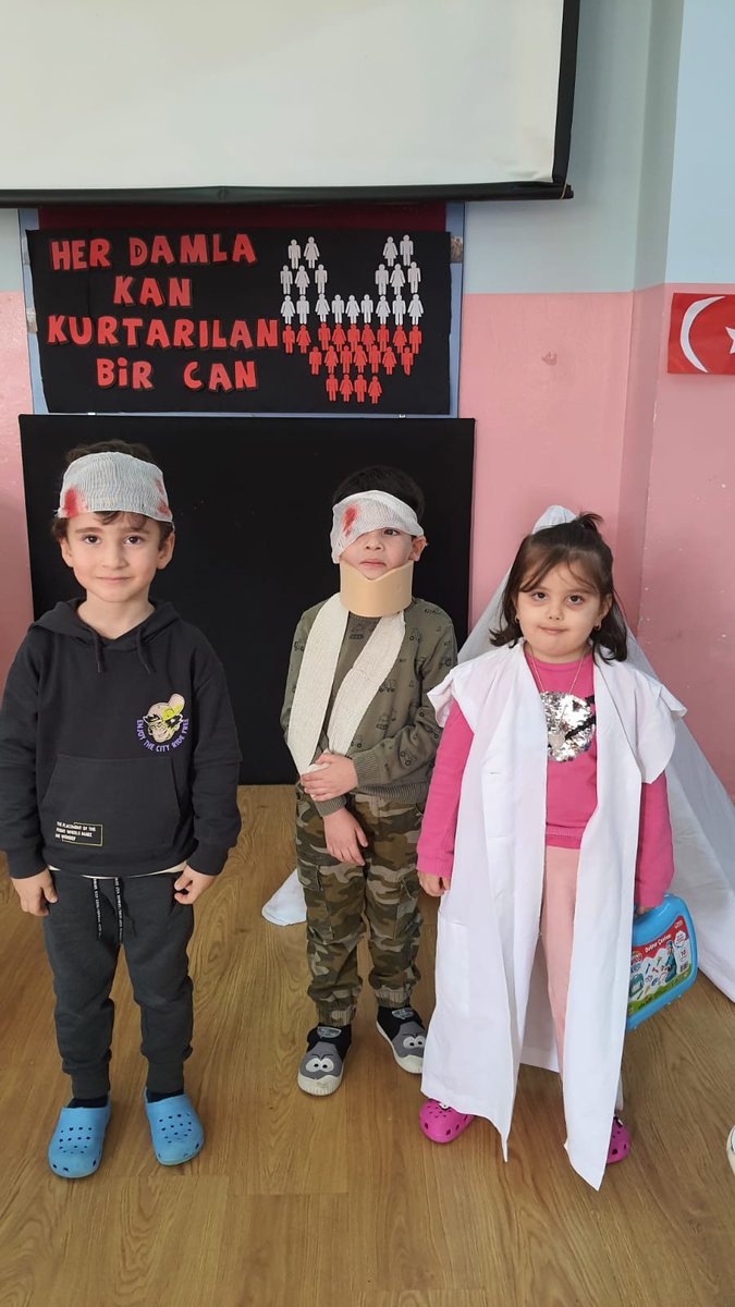 Uygulama sınıfımız Kızılayın önemini yaparak yaşıyarak uygulama olarak öğreniyor <a href="/izmir_ilmem/">İzmir İl Milli Eğitim Müdürlüğü</a> <a href="/MucahitYentur/">Murat Mücahit Yentür</a> <a href="/gaziemir_mem/">Gaziemir Mem</a> <a href="/AliMusaBina/">Ali Musa Bina🇹🇷</a>