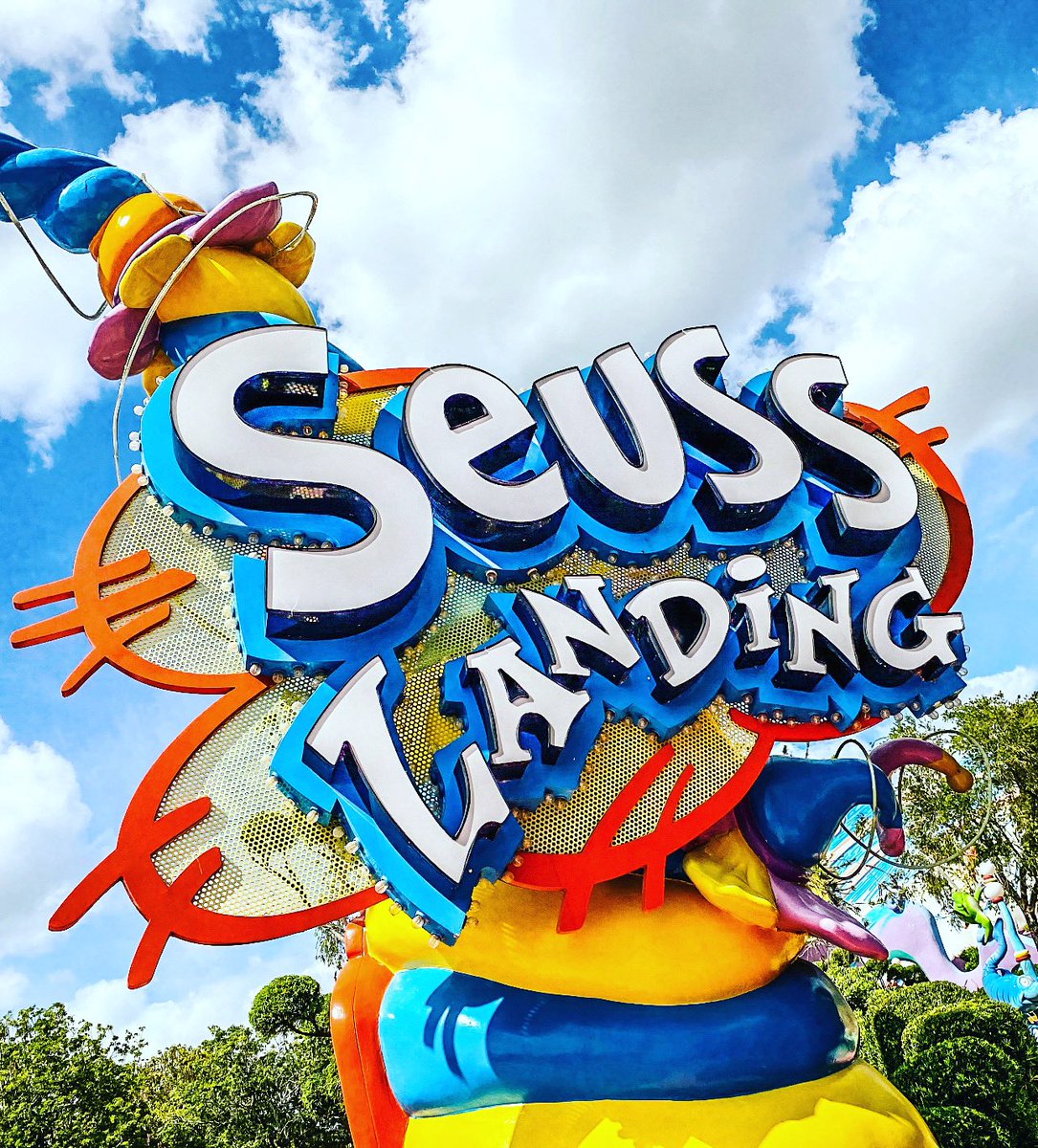 JustOut_nAbout's tweet photo. Who does not โค๏ธ#seusslanding @universalorlando #islandsofadventure #drseuss #catinthehat #thecatinthehat #onefishtwofishredfishbluefish #universalorlando #universal #universalmoments #readyforuniversal #islandsofadventure #justoutnabout #universalfun #universalstudiosflorida https://t.co/OENPKM6So0