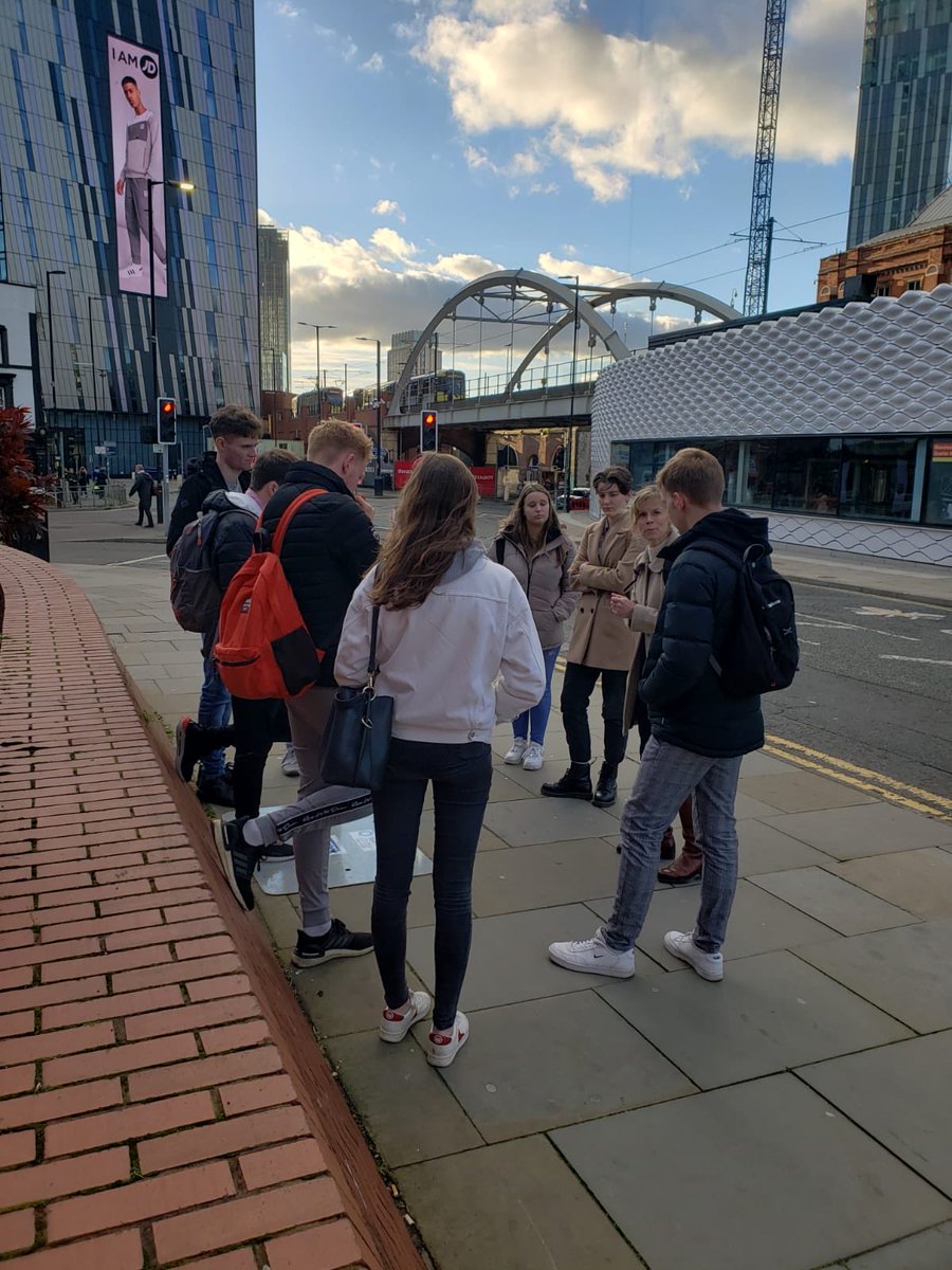 FiWilliams's tweet image. Good to be back in the smart city #Manchester with GE6025 smart students ⁦@gidchester⁩ ⁦⁦@uochester⁩ #exploreplaces Great day!