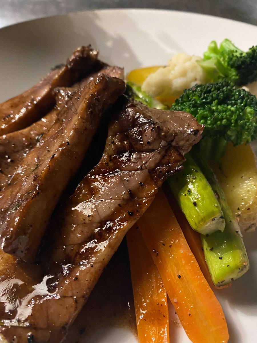 locusonmain's tweet photo. 🍖Treat yourself to a local favourite, our weekly Thursday Butcher's Choice feature!👉https://t.co/BnX8DpUym6
🍳Brunch Hours: 10AM-3PM. Reservations highly encouraged! 👉https://t.co/7bCcfjIOOK
Reservations highly encouraged! #OpenforTakeout #OpenforDelivery #OpenforDining https://t.co/OE1VLH9n0n