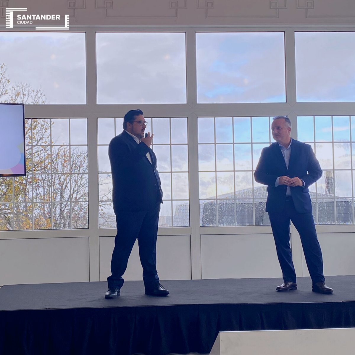 BureauSantander's tweet photo. Hoy hemos participado en #EVENTOLAB una jornada formativa, organizado por @OPCCantabria donde se ha hablado sobre #sostenibilidad #incentivos y nuevas iniciativas empresariales de producción audiovisual que están desarrollándose en la ciudad. https://t.co/sEJKTGA7iz