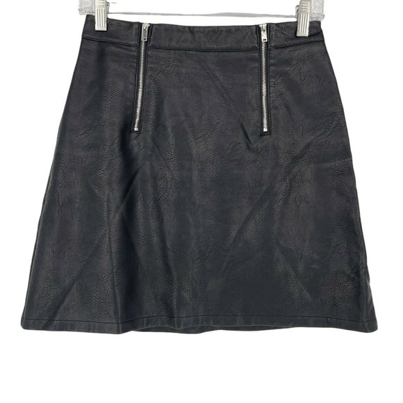 RAWFashionFinds's tweet photo. So good I had to share! Check out all the items I'm loving on @Poshmarkapp #poshmark #fashion #style #shopmycloset #zara #0 #waterpik: https://t.co/Ffp9Szfom2 https://t.co/1AwUnfATRZ