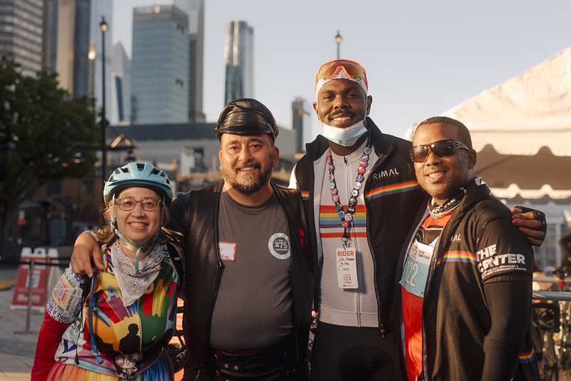 LGBTCenterNYC's tweet image. Thinking about joining #C4C2022? There are plenty of ways to participate in the Ride next year, from setting up rest stops, handing out snacks and half fives, to cheering on our riders.

To learn more about joining the Crew, visit: tinyurl.com/42zpxkhz

#C4C2022 #CenterFamily