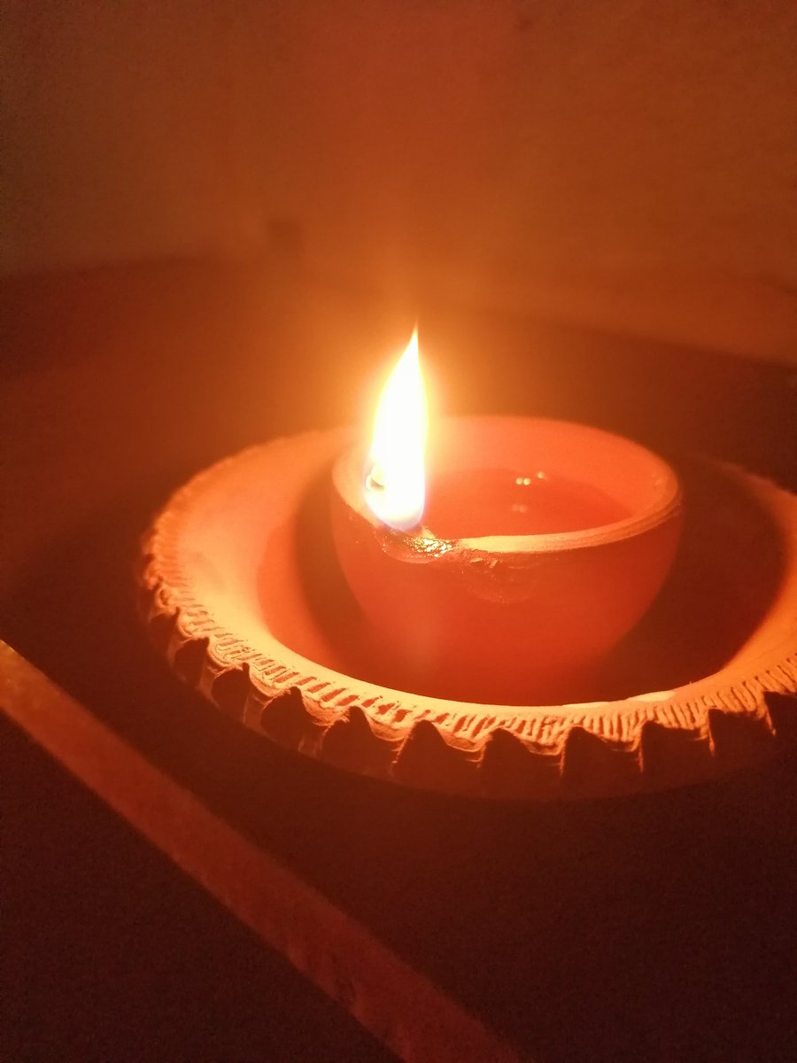 amrutavjoshi's tweet photo. Happy Diwali
Light the millions of diyas which illuminate your life with joy, happiness, success ,health   and peace .
#Diwaliwishes 
#FestivalOfLights https://t.co/sJYrwytG1w