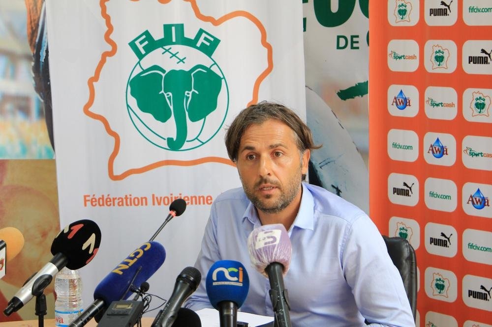 Sport : Eliminatoires mondiales 2022 (5e et 6e journées) contre le Mozambique et le Cameroun, Voici les 25 sélectionnés de Beaumelle.
En savoir plus➡️➡️bit.ly/3nZPv0M
#Akody #CIV #CIVSocial