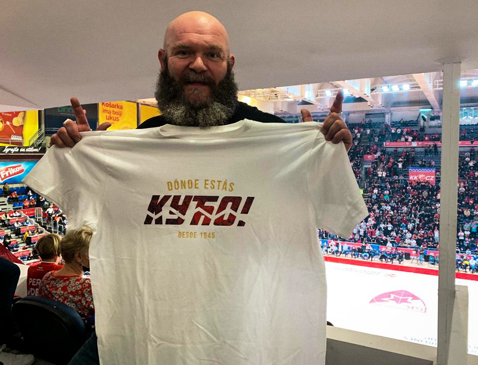 FDXf3eSXIAQ-Y_X?format=jpg&name=medium