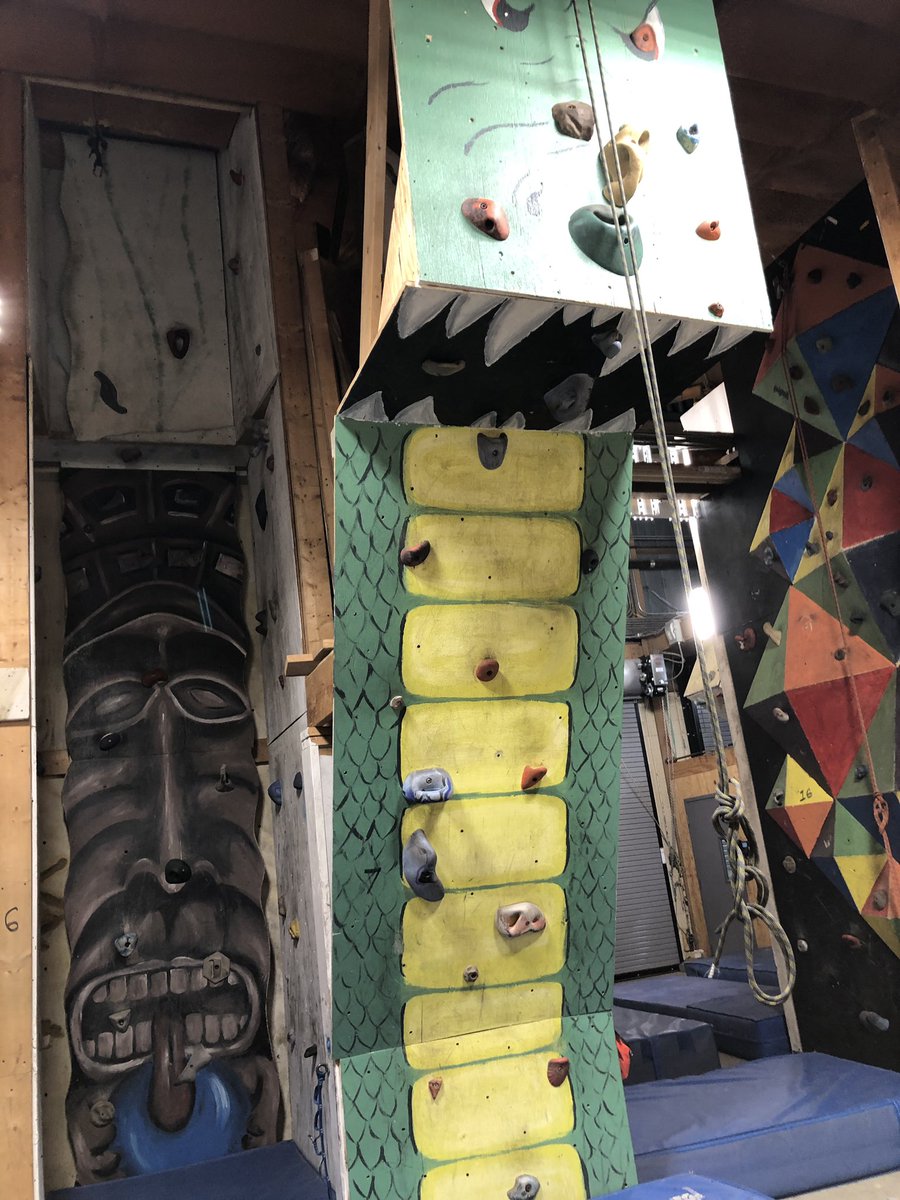 CoachCrem's tweet photo. Day 1 down at the wall… covered Figure 8 knot and harnesses… but more importantly worked on trust, team work and breaking out of ones comfort zone. Thank you @hpe_na and @NA_Schools #bestjobever #strongmindandbody https://t.co/Ql3Ymoh4Qt