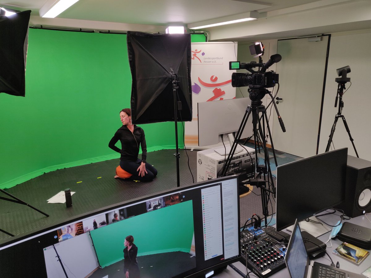 MarcMercurio1's tweet photo. Die #DigitaleGesundheitswoche ist noch voll im Gange. Wir @Will_Sonnenberg vom #TeamInklusion sind weiterhin mit dabei
@lsb_hessen @sporterlebnisse https://t.co/PBq9qZCzju