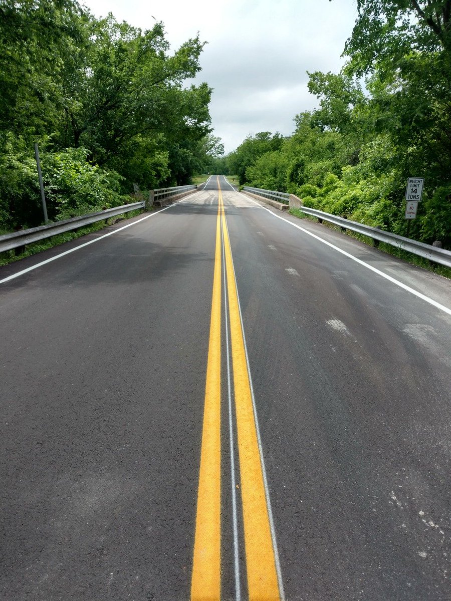 BluegrassADD's tweet photo. @KYTC Long-Range Statewide Transportation Plan may sound like a mouthful, but the concept is simple: Develop a plan to guide transportation investments throughout the state for the next 25 years. Share your priorities through our survey at https://t.co/atAeOC4UIS. https://t.co/tiN01PJduI