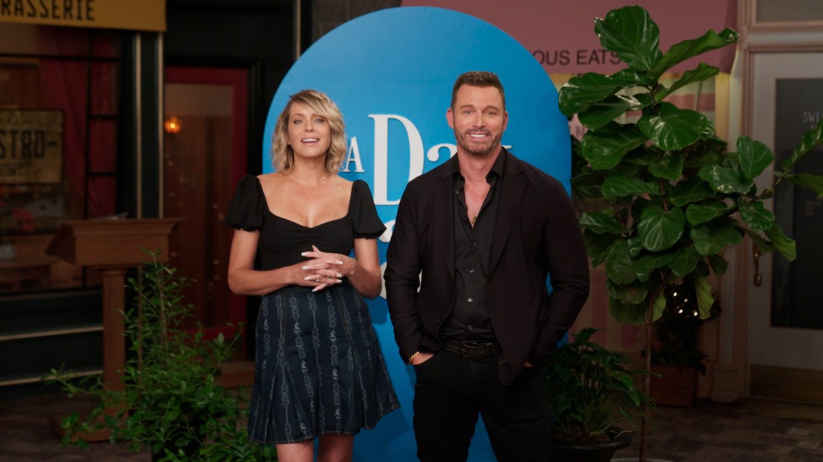 DaysPeacock's tweet photo. It's all happening! Join us for #DayOfDays2021 on Friday, November 19 on @NBC's Facebook and YouTube pages. https://t.co/XaT4bohqGU
