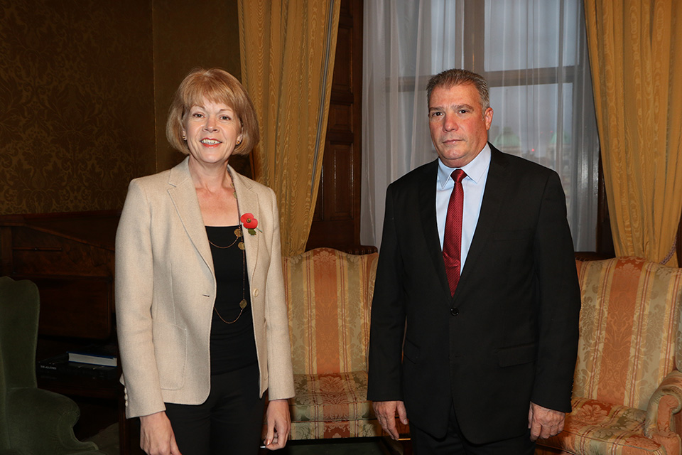morton_wendy's tweet photo. Enjoyable meeting with Cuban Minister for Tourism @JuanCarolsGG. I heard about Cuba’s plans to reopen fully to tourists later this month, and raised important human rights concerns.
🇬🇧 looks forward to continuing work with 🇨🇺 to build partnerships and advance opportunities. https://t.co/uhmjK26gDT