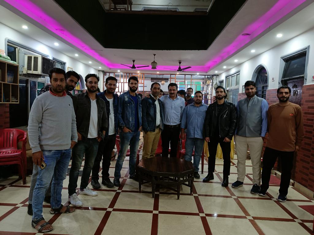 Aadil_Alig's tweet image. What feels like the end is often the beginning....
#doctorateCompletion
#party