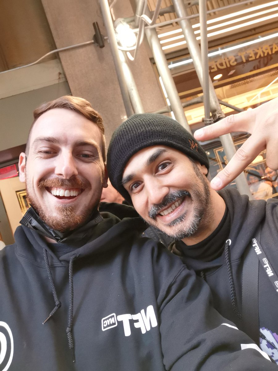 ZachSpaded's tweet image. Hanging with the #gotchigang missing @coderdannn and @gldnXross but we got @xavieriturralde