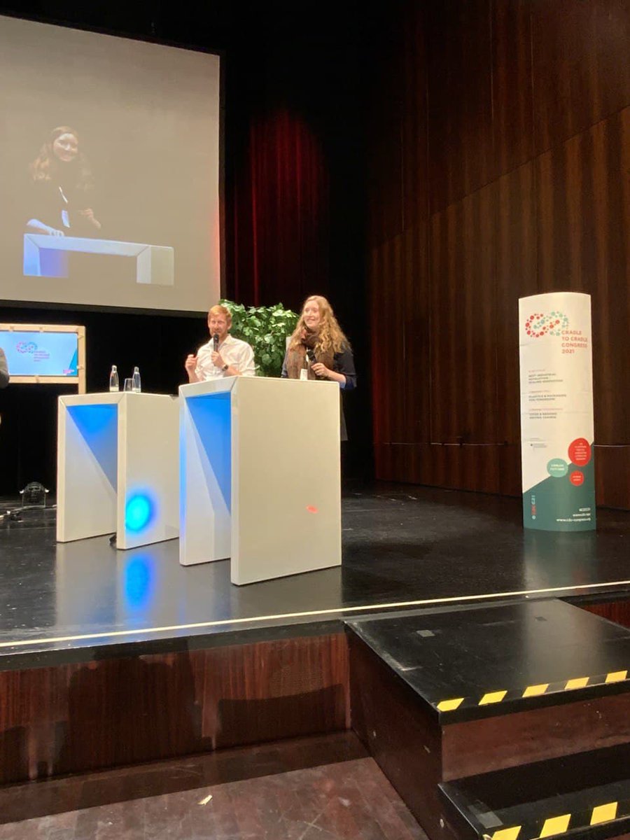 C2C_NGO's tweet photo. Das war der #C2CC21! Spannende Inputs, Best Practice Beispiele und viel Diskussion &amp; Austausch mit der #C2CCommunity heute in #Moenchengladbach zum Thema #UrbanFuture. Vielen Dank an alle Speaker*innen  und Teilnehmenden! #cradletocradle #sogehtmorgen https://t.co/pIm08Hre5Y