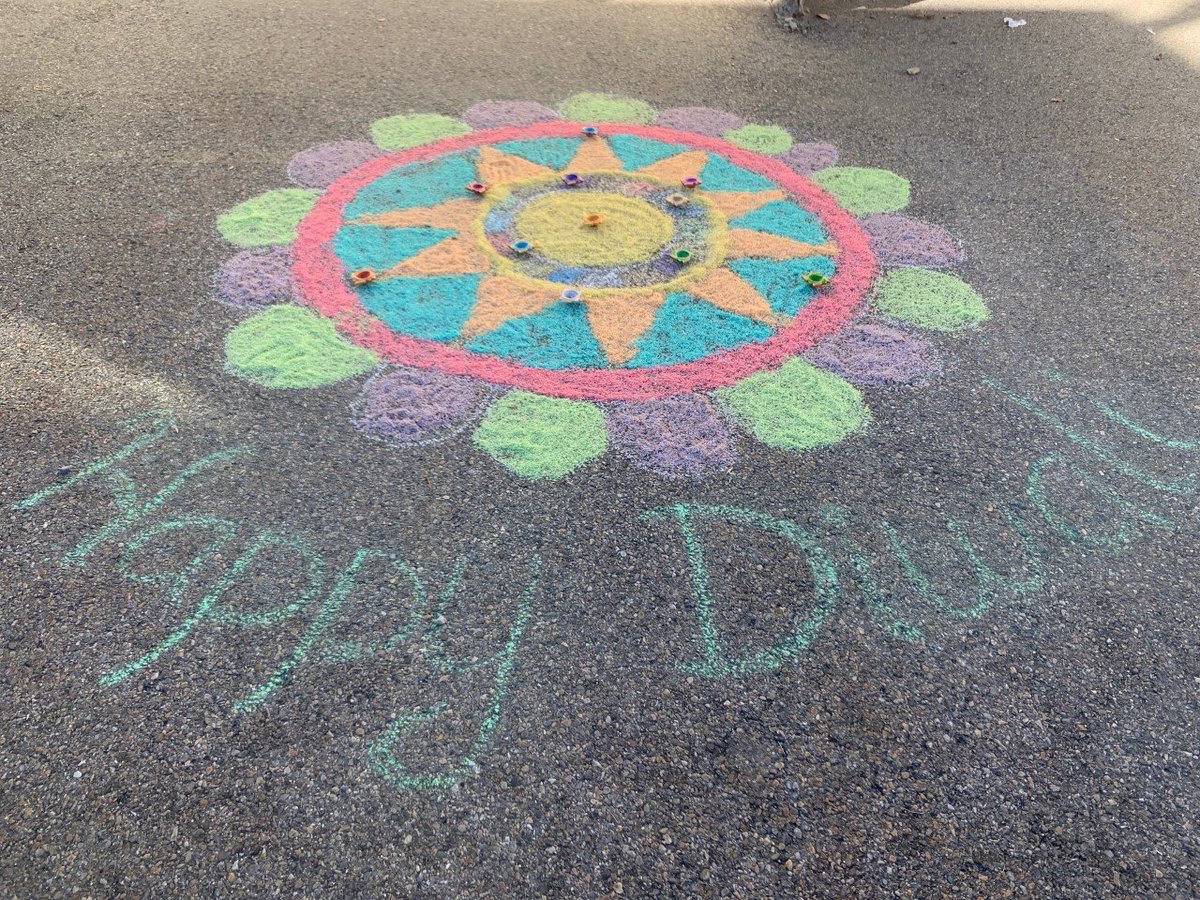 3AFFCA_NWE's tweet photo. Thank you Mrs Sharma and Mrs Songer for teaching about Diwali! We have enjoyed celebrating this holiday. May light always win over darkness! #ffcaworks #diversity #Diwali #light https://t.co/BMvRr6ADCA