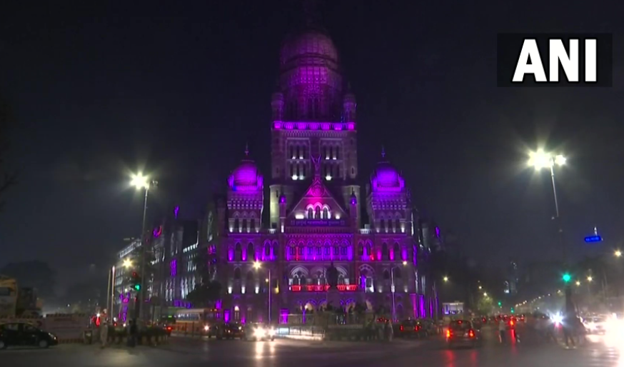 TOIMumbai's tweet photo. #Mumbai: Chhatrapati Shivaji Maharaj Terminus and BMC building decorated with colourful lights on the occasion of #Diwali . (ANI) https://t.co/7wkcPj0lez