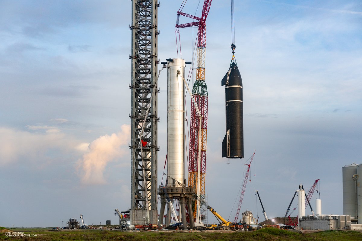 considercosmos's tweet photo. Streaming today! If you're watching "Space Titans" on @Discovery you may see some familiar Cosmic Perspective footage 😉. Thrilled to help share the exciting story of @SpaceX Starship and Starbase with the world 📽️ https://t.co/TFaqOuGtsk