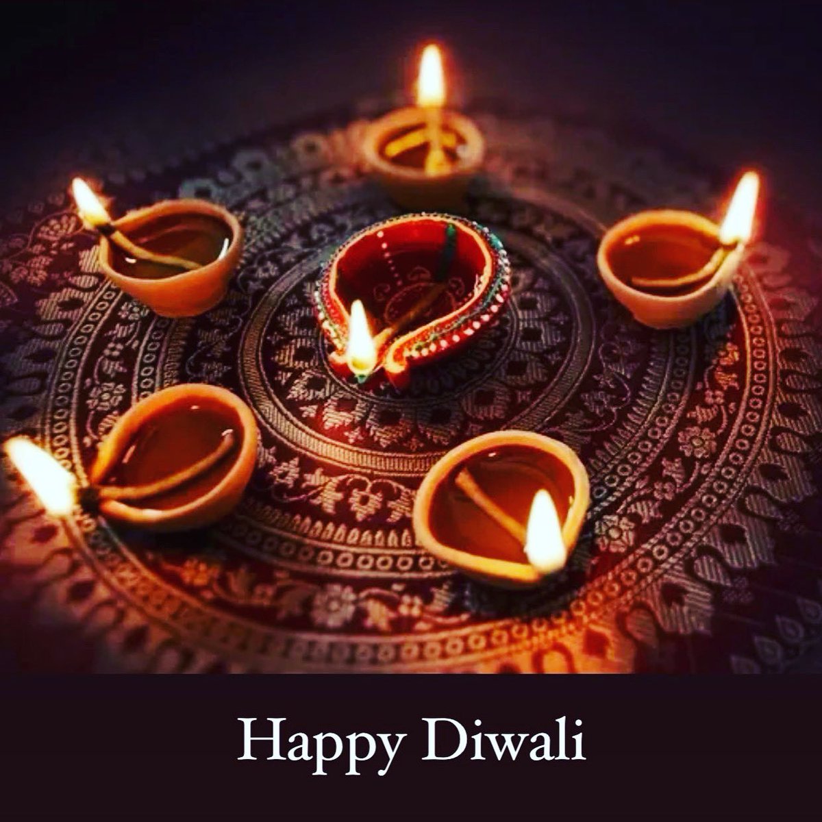 JonBehari's tweet photo. Happy Diwali https://t.co/KHs4Sggfbf
