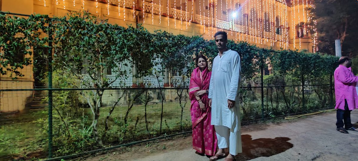 #HappyDiwali  to everyone!

Wishing you Peace, Love, and Light! 🪔🎇 <a href="/ArkeshOfficial/">Arkesh Singh Deo🇮🇳</a> <a href="/DeoKalikesh/">Office of Kalikesh Singh Deo</a>  #Adrija_Manjari_Singh_Deo