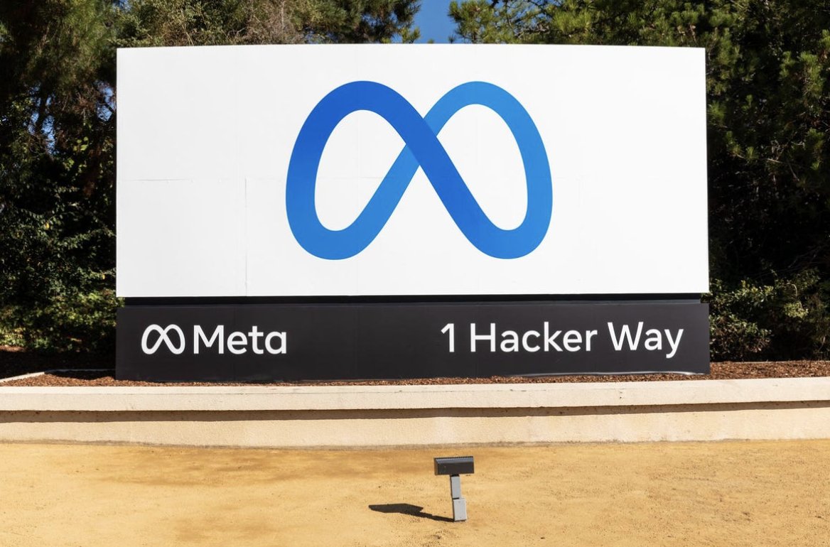 What the metaverse is—and why Mark Zuckerberg cares so much: trib.al/FAcQ0CM