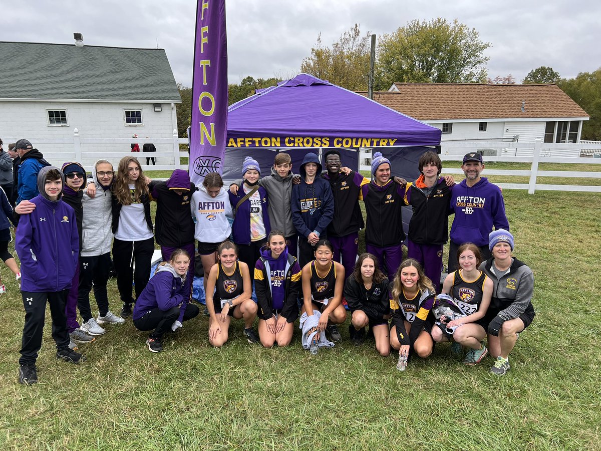 mrwalkerahs's tweet photo. @AFFTONATHLETICS XC had a strong finish to a great season at Districts in Hillsboro. A few more PR’s and emotional last runs for seniors. Can’t say enough about this wonderful group of athletes! #afftonxc #afftonstrong https://t.co/02D7LIksRo