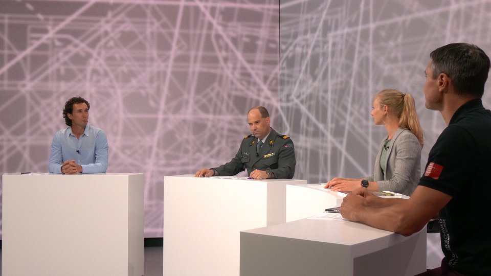 Wie werden die Talente in der Schweiz gefördert? Wie viel verdienen die Elite-Athletinnen und -Athleten und ihre Trainerinnen und Trainer?

Die Resultate der Studie #LeistungssportSchweiz2019 sind neu als Webinare auf der Webseite der #EHSM verfügbar: bit.ly/3CNevhI