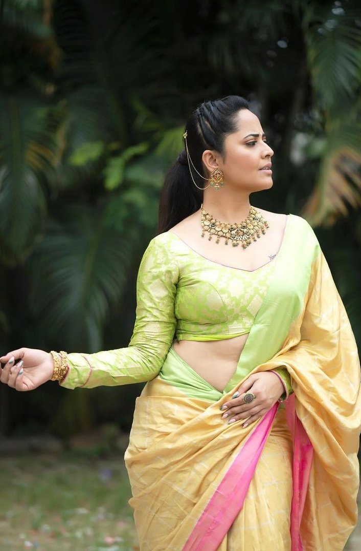 Image Latest Hot Anasuya Bharadwaj Anchor in TV, New Anasuya Collections Anusya