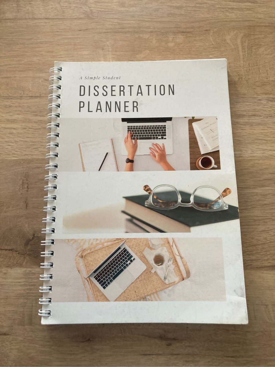 hmbrwdfeminism's tweet image. University is well underway now and I’m feeling the #dissertationfear. For those of you that follow along, you’ll know that this is the final year of my undergrad. Am I considering a #panicmasters??? Maybe… Hit me with your dissertation tips and tricks!