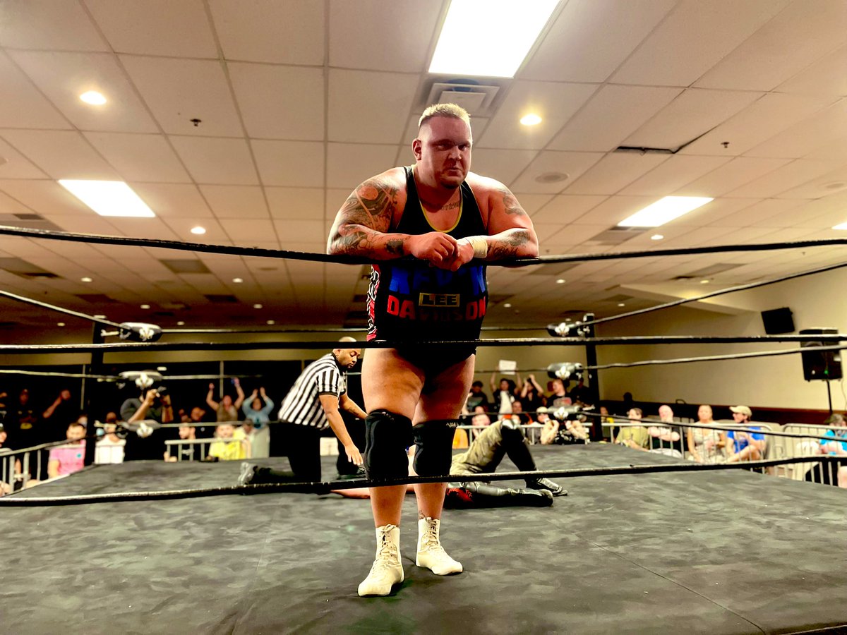 greggnolettuce's tweet photo. A fun #ThrowbackThursday with the Lord of the Undermound, The River City Cryptkeeper @KLD_STL. This was after he put another to rest under the gateway to the west at @WrestleMaxSTL episode 6. One hell of a match with @MercWithAMane. #GatewaytotheBest https://t.co/CpcGisLvyK