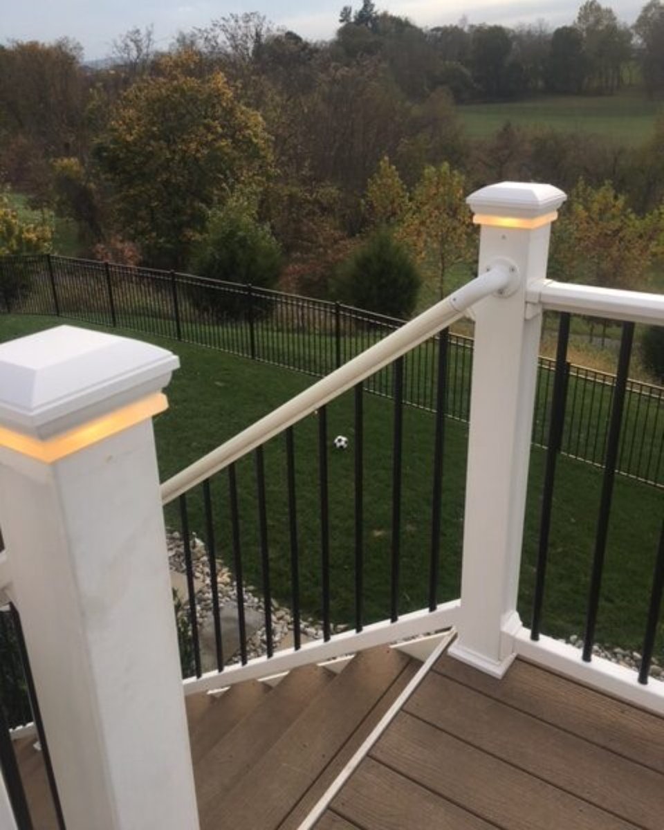 DECKMD's tweet image. It's that time of year! If you have deck lights keep them on a timer to always light you way 🔆

If you are ready for your new outdoor living space call Cedarbrook for your free consultation 301-703-8728.

#CedarbrookODB #DeckLights #TEAMCedarbrook