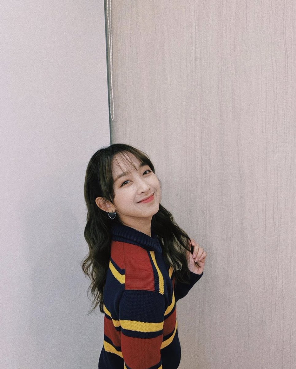 ditapic's tweet photo. obsessed with this look

#Fire_Saturday #SECRET_NUMBER #시크릿넘버 #디타 #시크릿넘버 #DITA #디타 #シークレットナンバ #LOCKEY https://t.co/k1dgBuLM9S